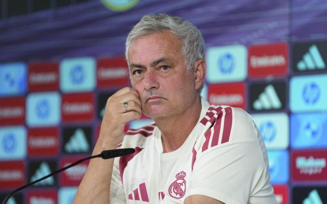 Jose Mourinho, técnico del Real Madrid, durante la rueda de prensa celebrada hoy.