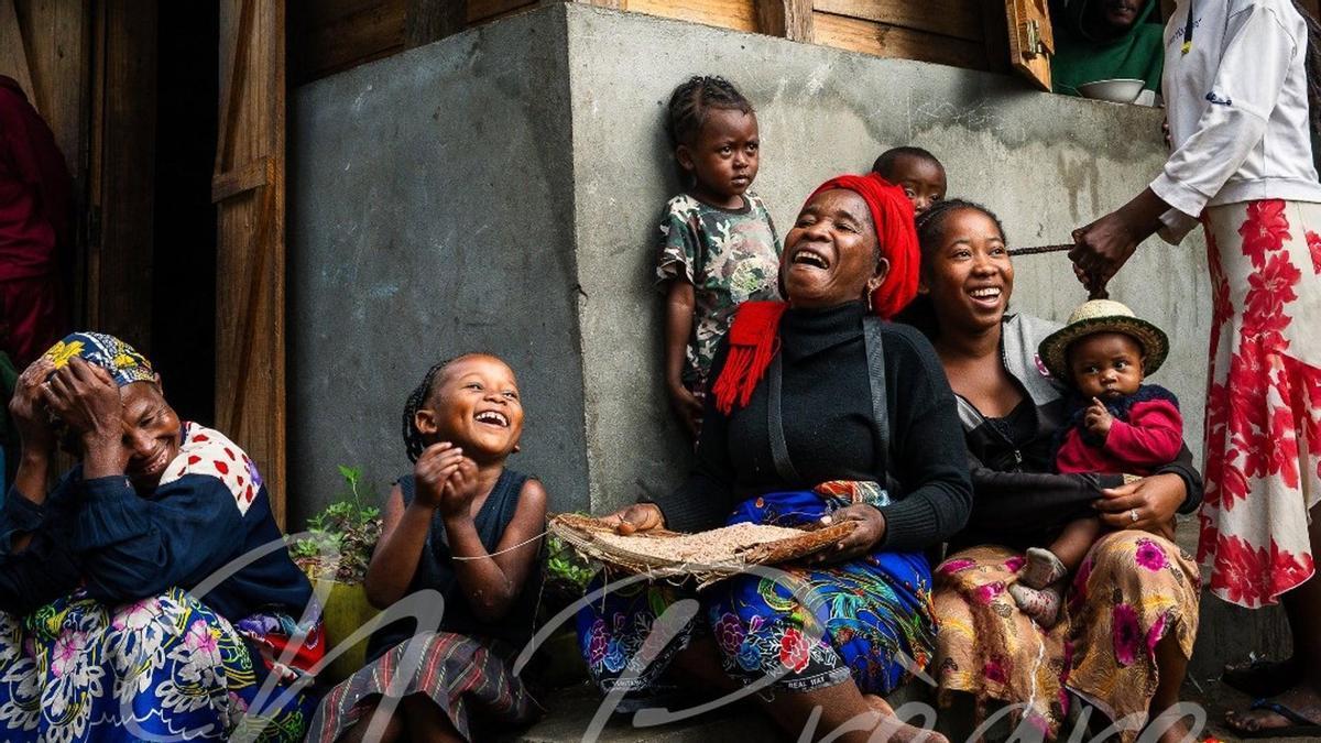 Nicolas Pregre argazkilari frantsesaren 'Koloreen aurpegia' erakusketa ireki dute Gasteizen.