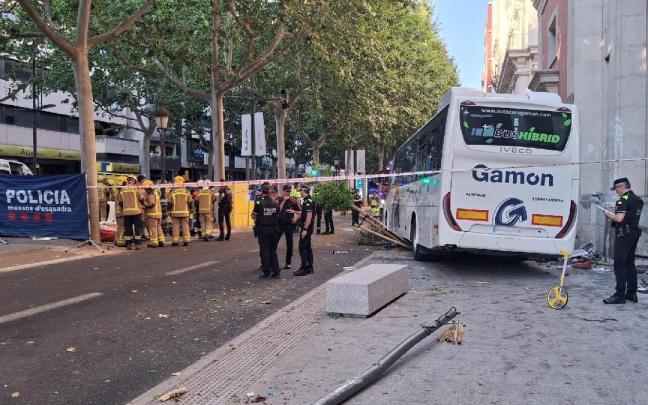 Imagen del autobús que ha sufrido un accidente que se ha saldado con 35 heridos
