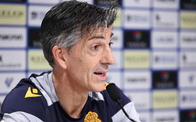 Imanol Alguacil, durante una rueda de prensa. / REAL SOCIEDAD