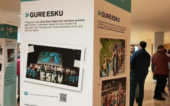 Exposición organizada coincidiendo con el décimo aniversario de la creación de la plataforma. Exposición organizada coincidiendo con el décimo aniversario de la creación de la plataforma.