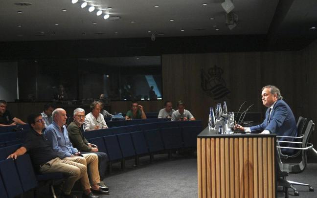 Jokin Aperribay, en la rueda de prensa de hoy. / PEDRO MARTÍNEZ