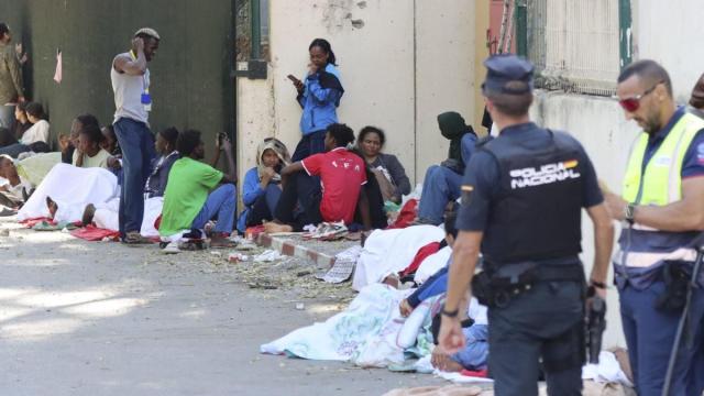En imágenes: Vivas cree que quedan 6.000 migrantes ilegales en Ceuta y denuncia la "carencia de medios" en las cifras