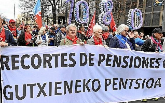 Imagen de la cabecera de la marcha, que recorrió las calles del centro de la capital vizcaina. Imagen de la cabecera de la marcha, que recorrió las calles del centro de la capital vizcaina.
