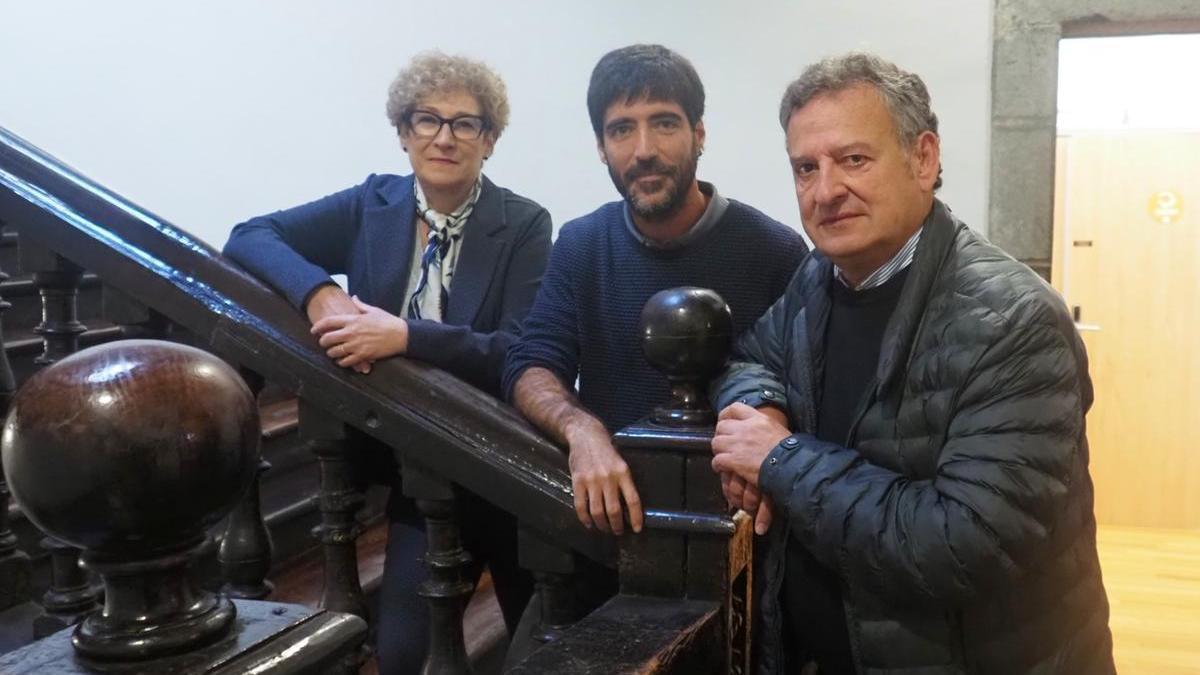 Mertxe Zubillaga, Javier Buces y Juan Bautista Mendizabal presentaron las claves del estudio.