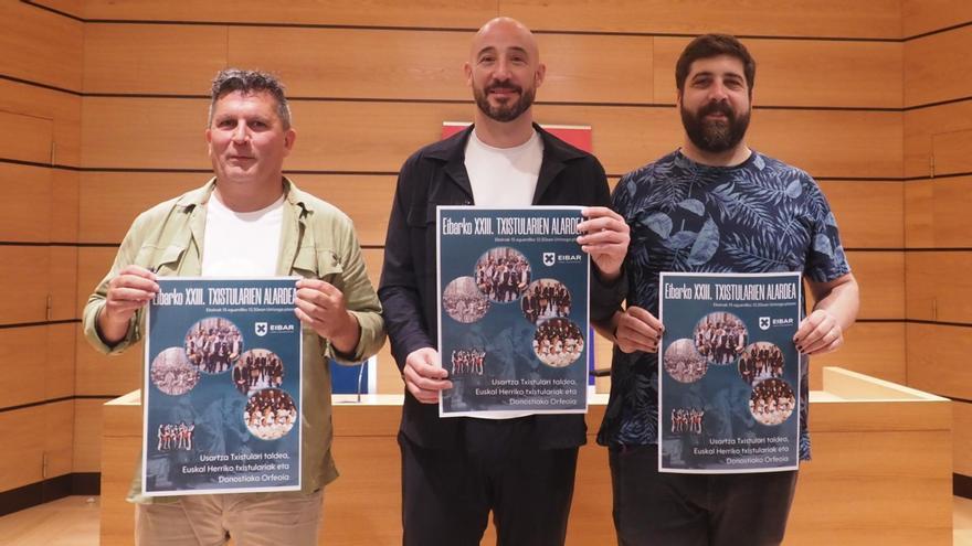 Presentación de la cita del próximo 15 de junio en Untzaga para conmemorar los 90 años de la Banda Municipal de Txistularis de la villa armera.
