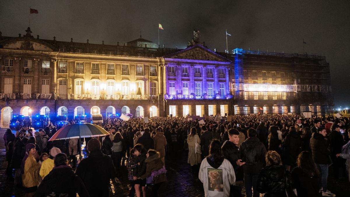 Miles de mujeres durante una manifestación convocada por Plataforma Feminista Galega.