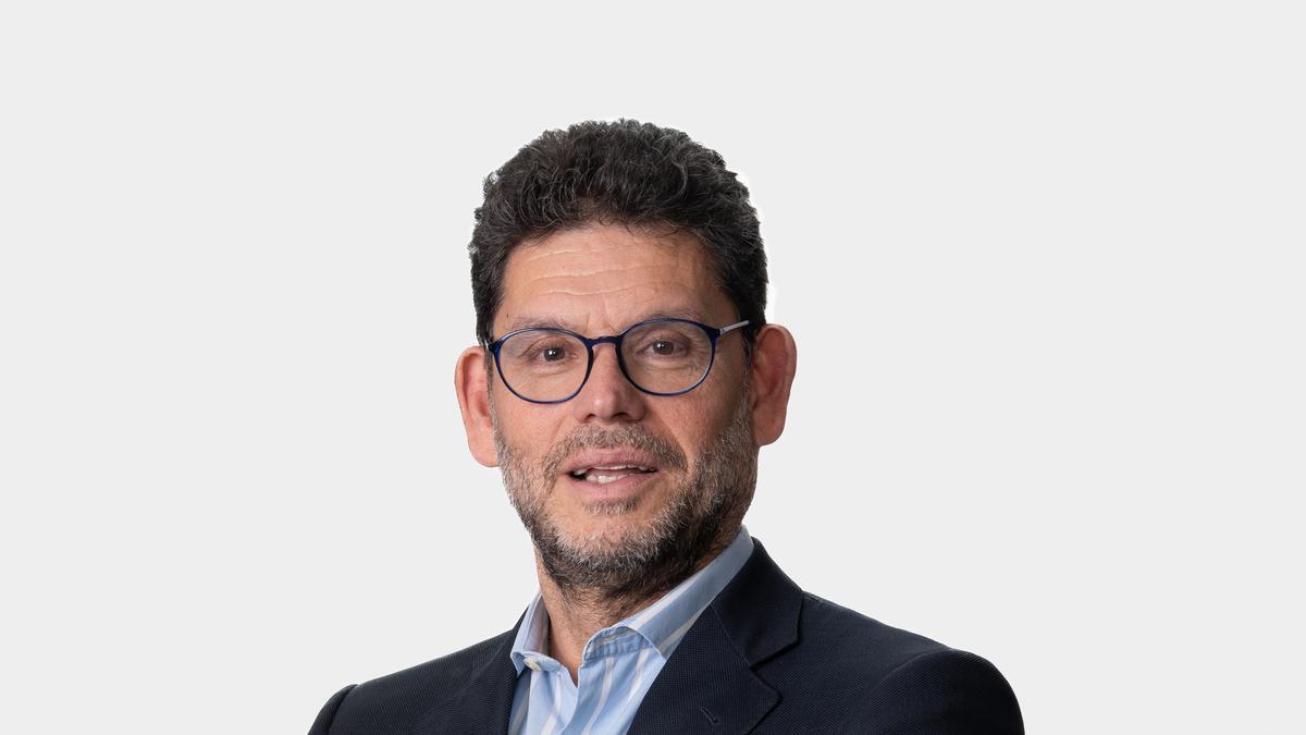 Tomás Calleja analizará la renovación digital de la banca tradicional.