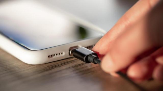 Cargar el teléfono móvil