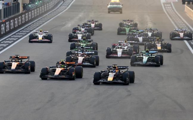 Imagen de los primeros instantes del Gran Premio de Abu Dhabi.