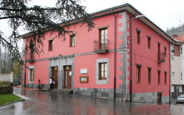 Instalaciones del actual centro educativo público de Etxebarria.