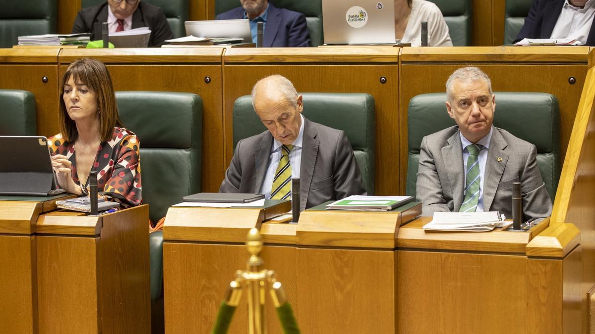 El lehendkari, Iñigo Urkullu, en el pleno de control al Gobierno este viernes.