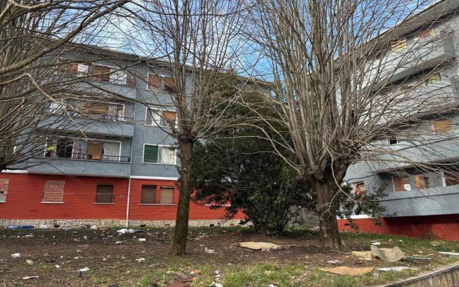Las viviendas ocupadas de Agarre, en Lemoa, se han detectado problemas eléctricos con riesgo de incendio