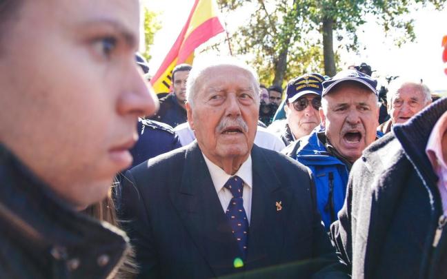 Antonio Tejero, en una concentración de ultraderechistas.