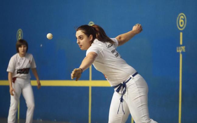 Amaia Alday y Goiuri Zabaleta podrían reeditar la final del año pasado, que se saldó con la victoria de la segunda de ellas