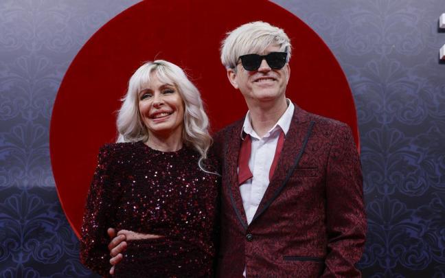 Mery Bas y Mark Dasousa forman Nebulossa.