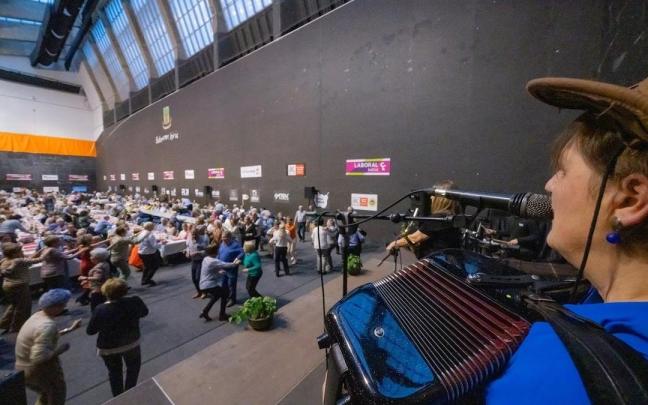 En el encuentro no faltarán la música, el humor y el buen ambiente.