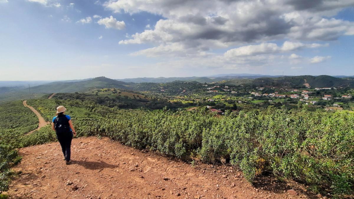 Via Algarviana une la fortera entre Potugal y españa con el cabo de San Vicente, en Sagres