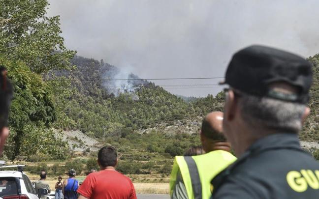 Imagen del incendio en las Peñas de Riglos