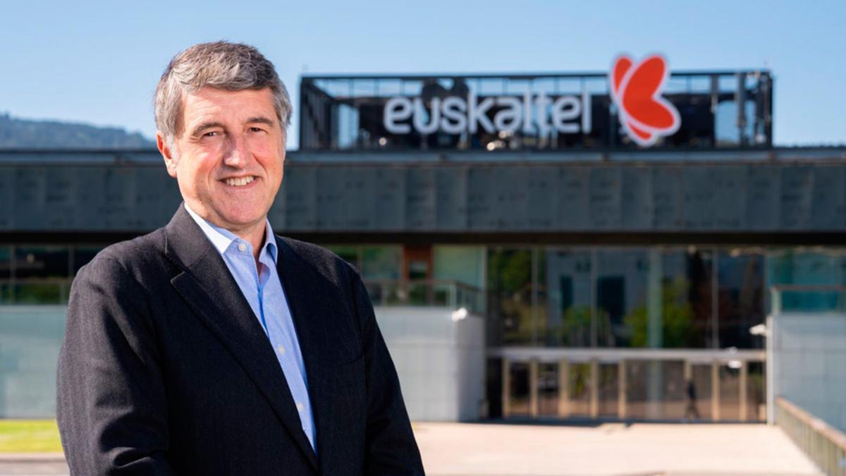 Jon Ander de las Fuentes releva a Xabier Iturbe en la presidencia de Euskaltel