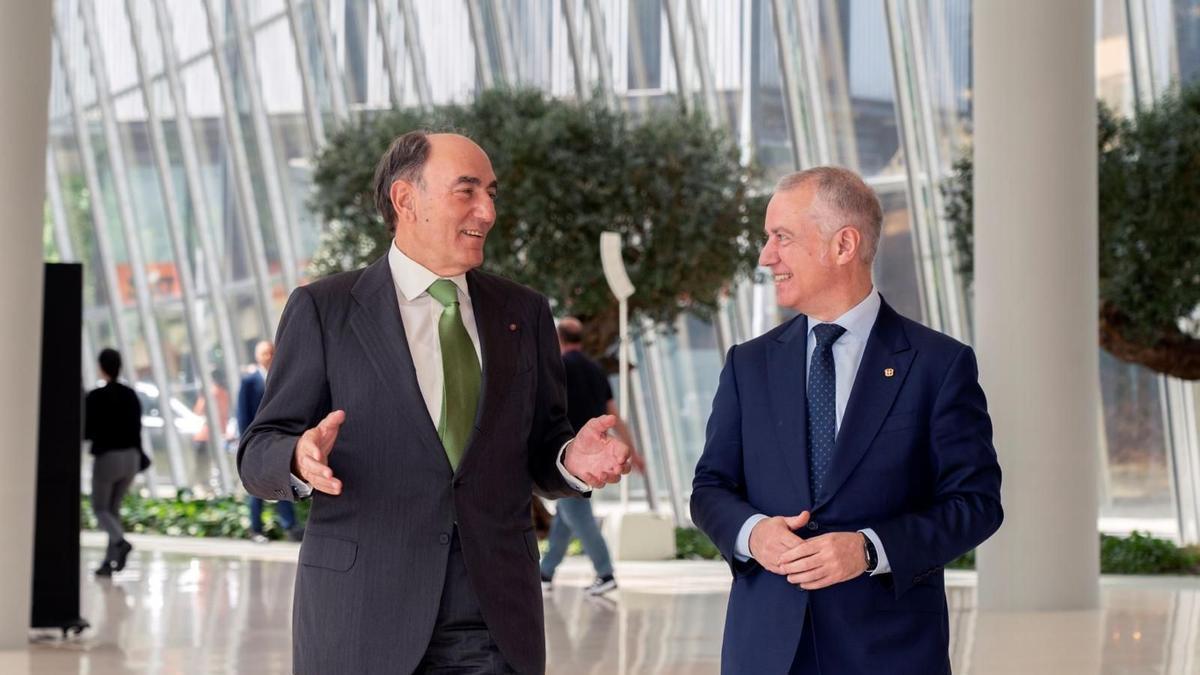 Ignacio Sánchez Galán e Iñigo Urkullu durante el encuentro.