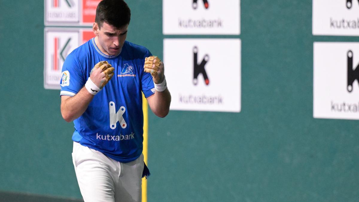 Murua y Gabirondo remontan a Peña II-Salaverri II en el Campeonato de Parejas Serie B.