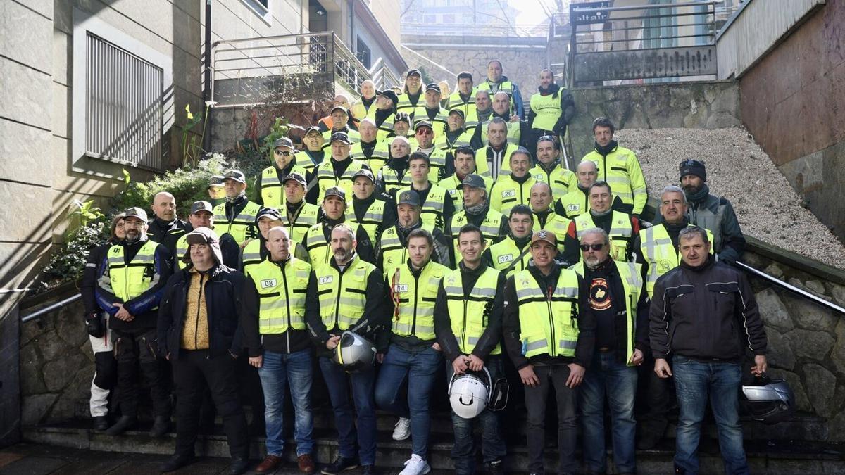 Los motoenlaces que cubren las carreras guipuzcoanas, durante la concentración de este pasado domingo en Eibar.