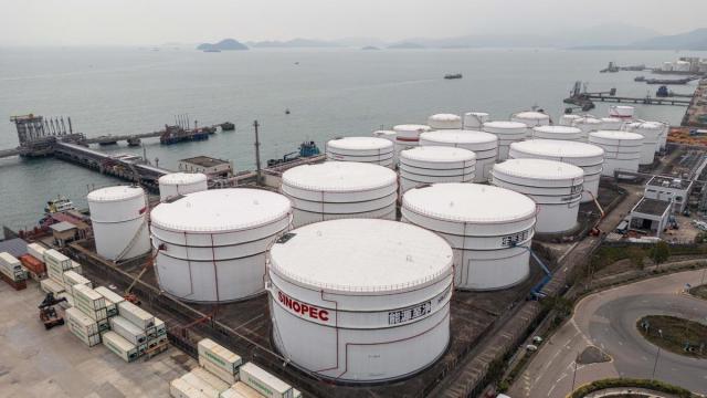 Tanques de almacenamiento de petróleo