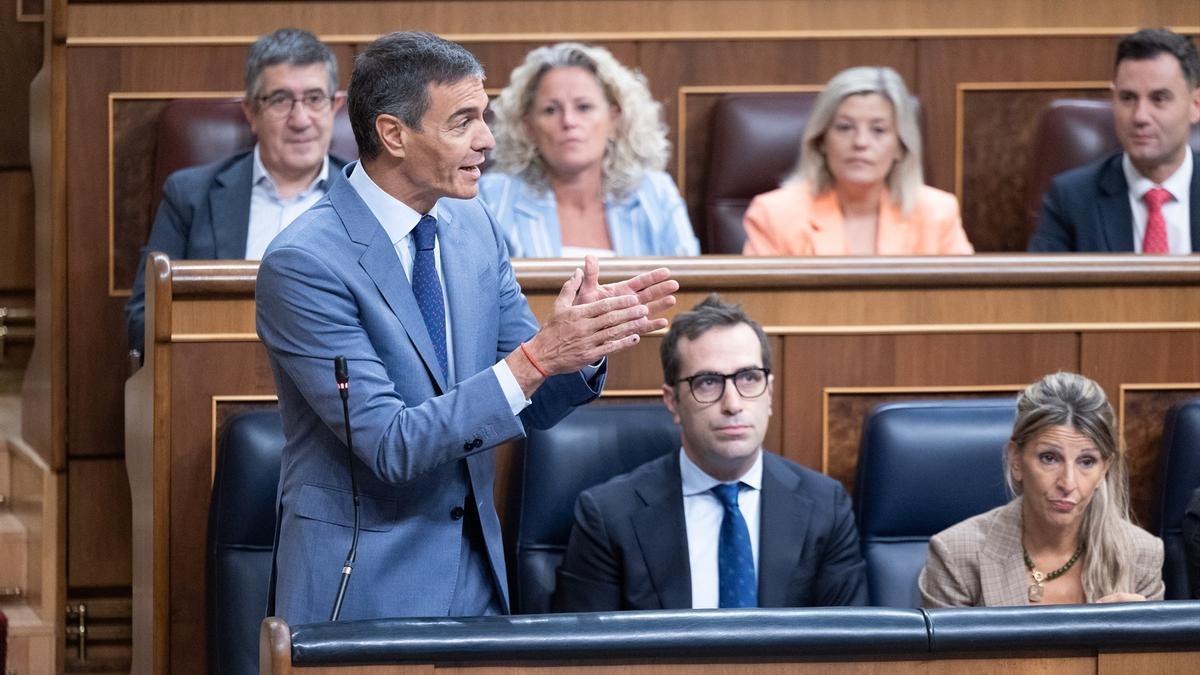 El presidente del Gobierno, Pedro Sánchez, interviene durante una sesión de control al Gobierno.