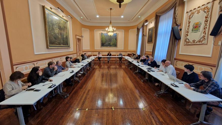 Foto de la reunión de la Comisión Permanente de Seguridad y Convivencia celebrada ayer.