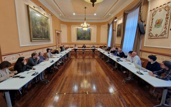 Foto de la reunión de la Comisión Permanente de Seguridad y Convivencia celebrada ayer.
