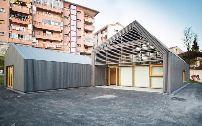 Emakumeen etxea en Txirrita Parkea.