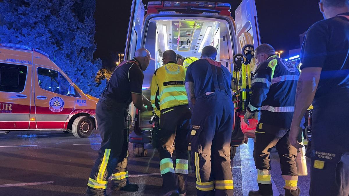 Dos fallecidos y diez heridos en un incendio en un restaurante en Madrid