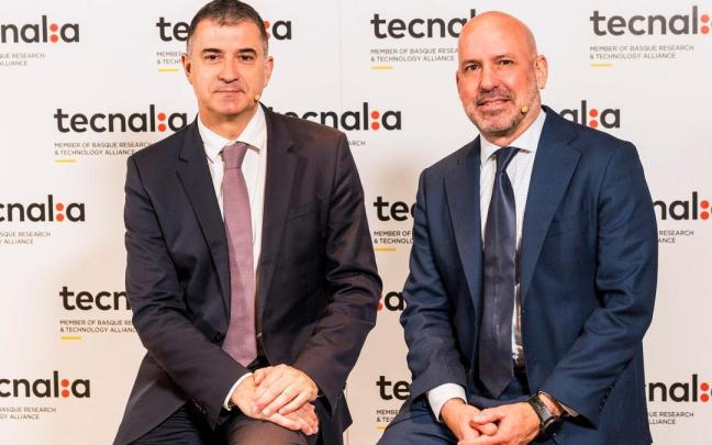 Jesús Valero y Alex Belaustegui, en la presentación de resultados de Tecnalia en Bilbao.