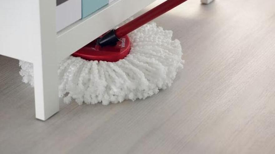 Perspectiva del kit Vileda Turbo de mopa y cubo de Leroy Merlin