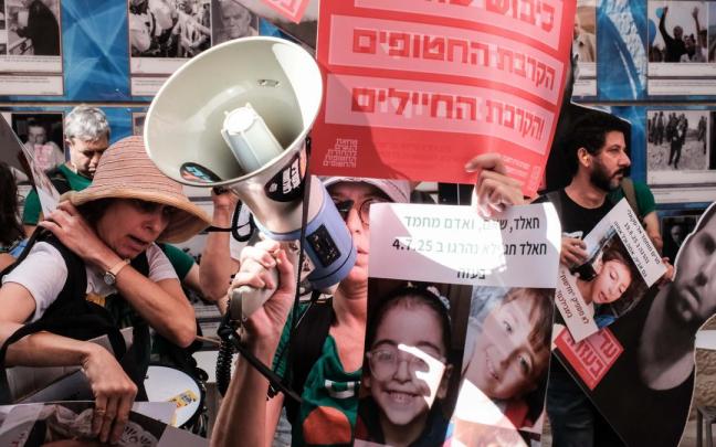 Protestas de los familiares de rehenes de Hamás frente a la residencia de Benjamin Netanyahu en Jerusalén