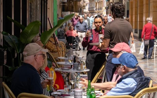 Terraza de un bar en una foto de archivo