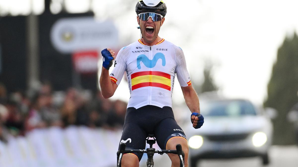 Oier Lazkano festeja la victoria.