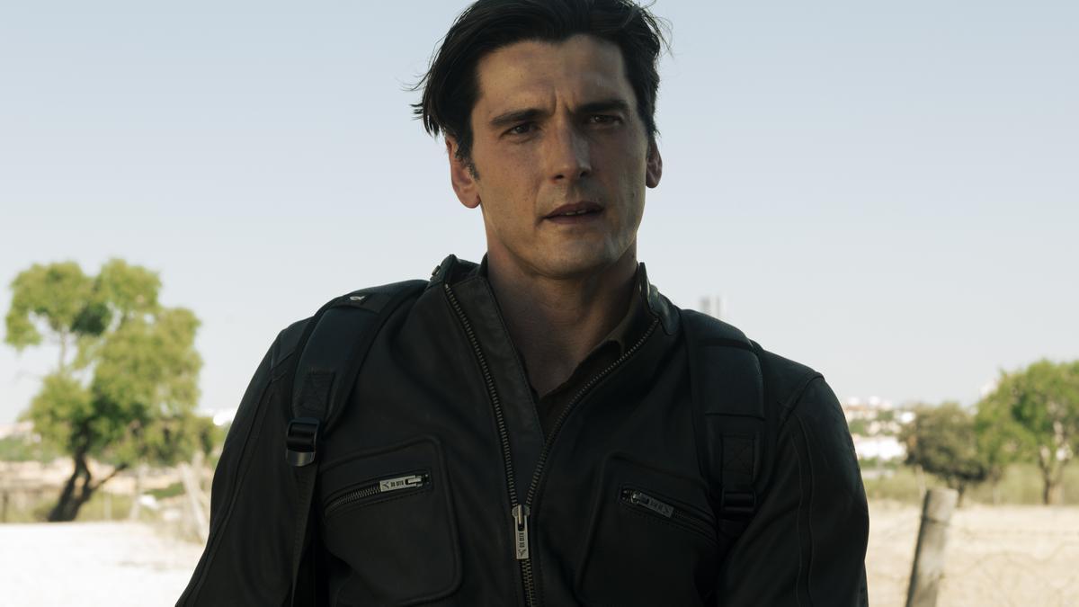 Yon González, en una escena de la segunda temporada de la serie ‘Memento Mori’