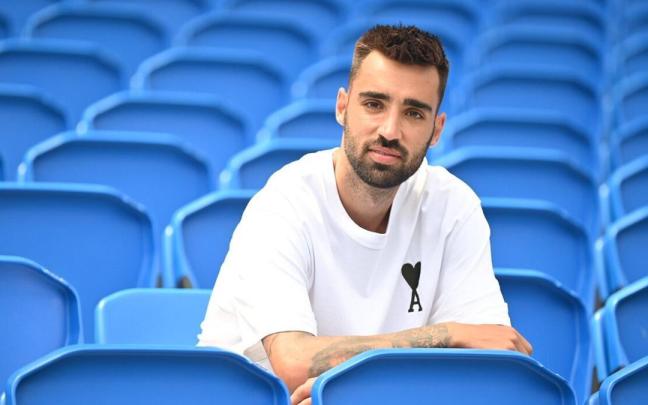 El jugador de la Real Sociedad Brais Mendez en una entrevista para Noticias de Gipuzkoa. / ARNAITZ RUBIO