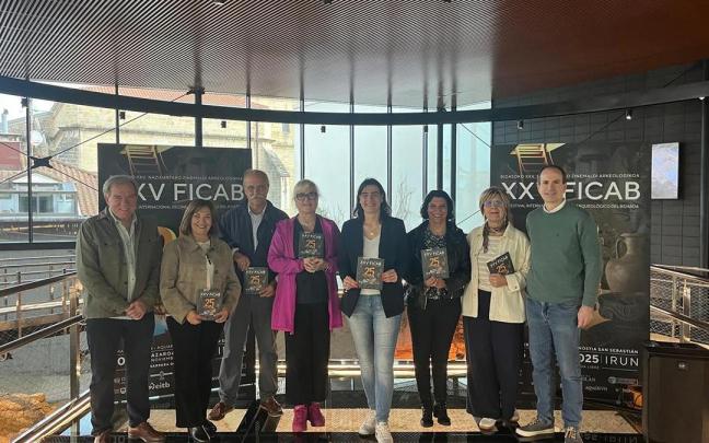 Foto de la presentación de la 25ª edición del FICAB, que ha tenido lugar esta mañana en el Museo Oiasso.
