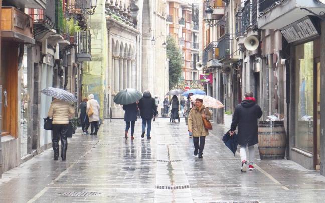 La iniciativa busca apoyar al comercio local y dinamizar la vida de las calles de Azkoitia.