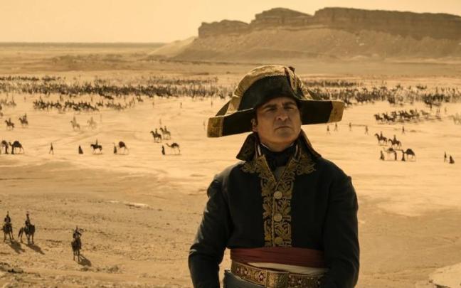 Joaquin Phoenix en 'Napoleón', la última película de Ridley Scott.