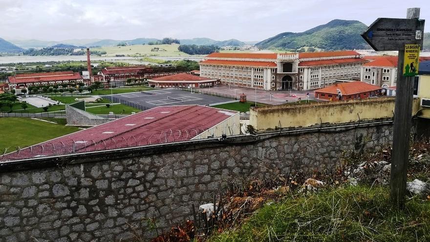 El centro penitenciario de El Dueso, en Santoña.