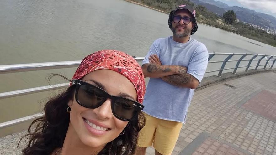 Kiko con su pareja, Lola García.