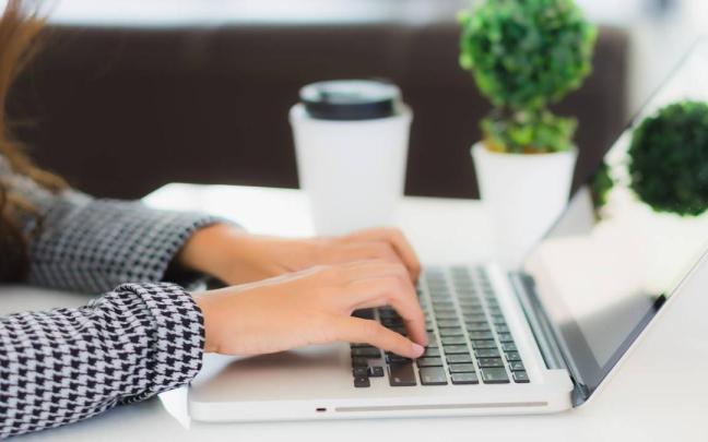 La modalidad de teletrabajo no está exenta de riesgos laborales