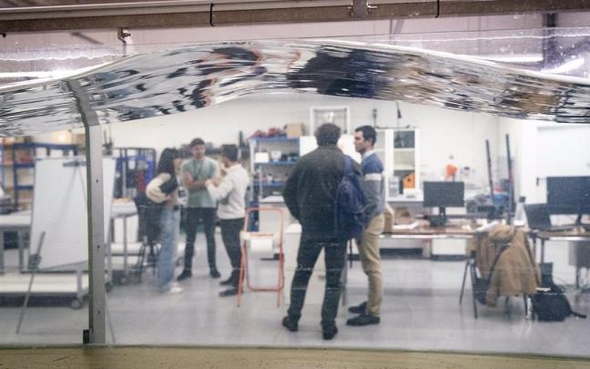 EHUko Bilboko Ingeniaritza Eskolak 25 metroko olatu kanala eraiki du energia berriztagarrien ikerketan sakontzeko.