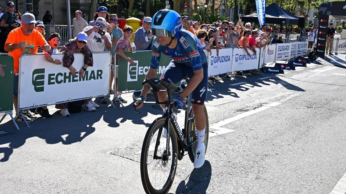 Mikel Landa, durante la crono.