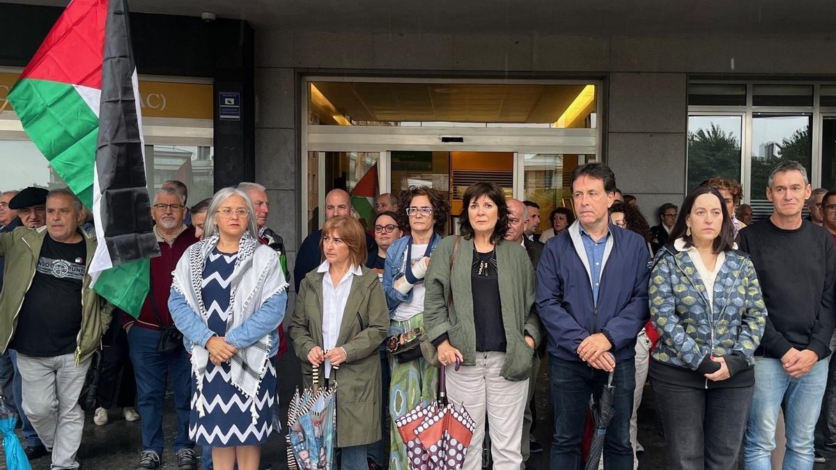 Más de 200 personas se concentran en Basauri contra el genocidio en Gaza