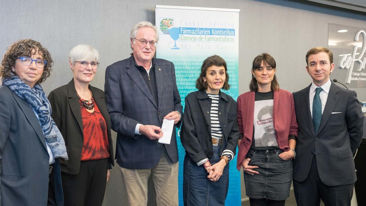 Presentación de la colaboración entre Emakunde y el Colegio Oficial de Farmacéuticos de Euskadi.